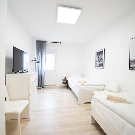 アパートホテル Dwk: Monteurhaus Bei Koblenz ブラウバッハ